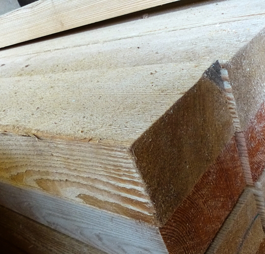 Доска обрезная из лиственницы