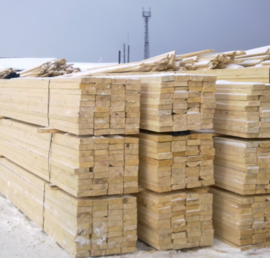 Доска обрезная из массива кедра