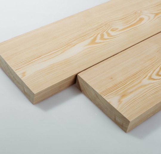 Доска строганная из лиственницы