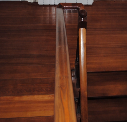 Ступени для лестниц из лиственницы