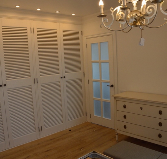 Заказать мебель из массива дерева