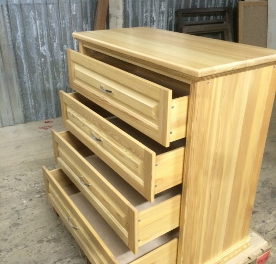 Заказать мебель из дерева в Лосино-Петровском