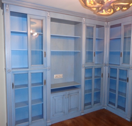 Купить мебель из массива дерева