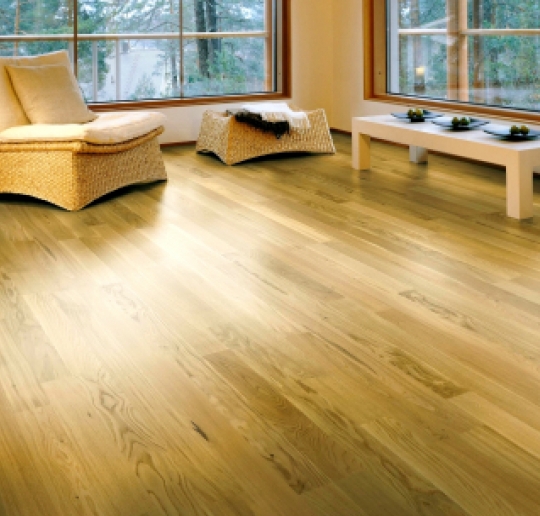 Массивная паркетная доска из ясеня