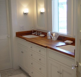 Столешница для ванной